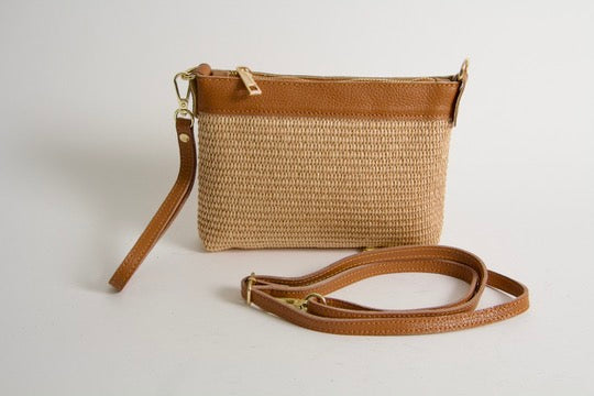 Miniväskor i naturlig cuoio-rafia