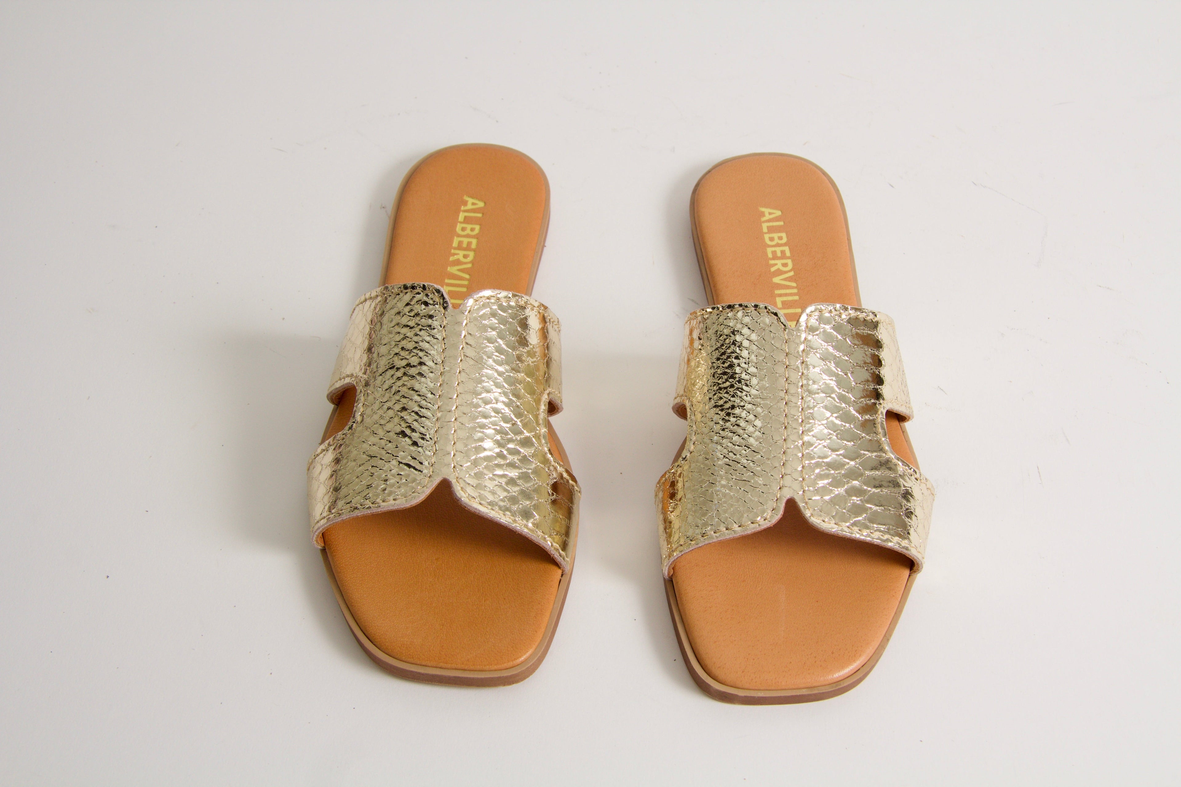 Marilyn Gold Snake lädersandaler