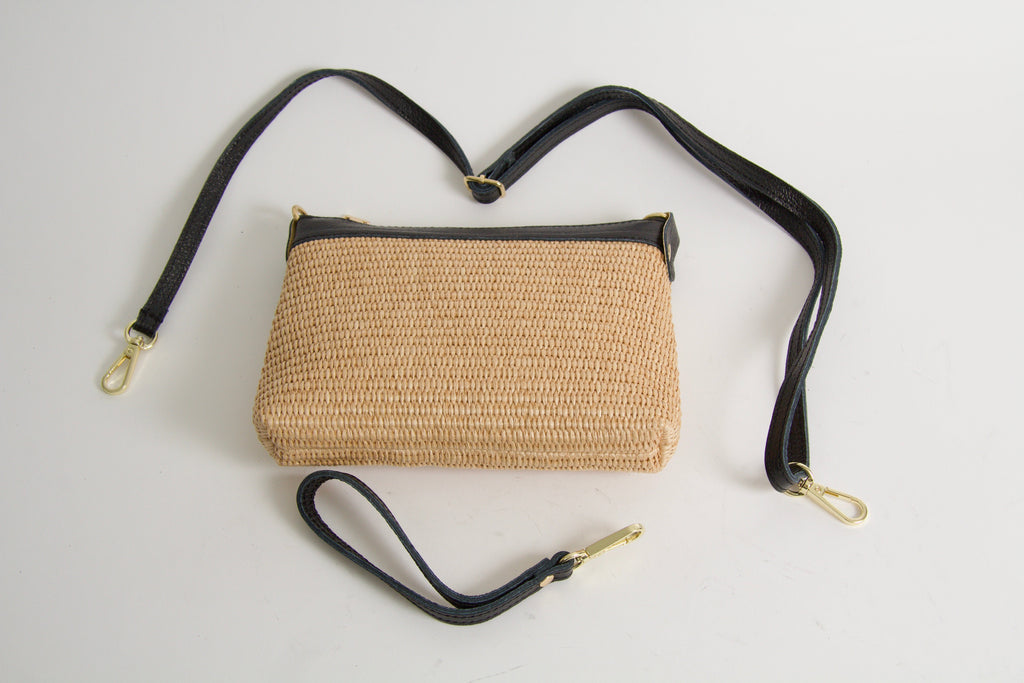 Miniväskor i naturlig svart rafia