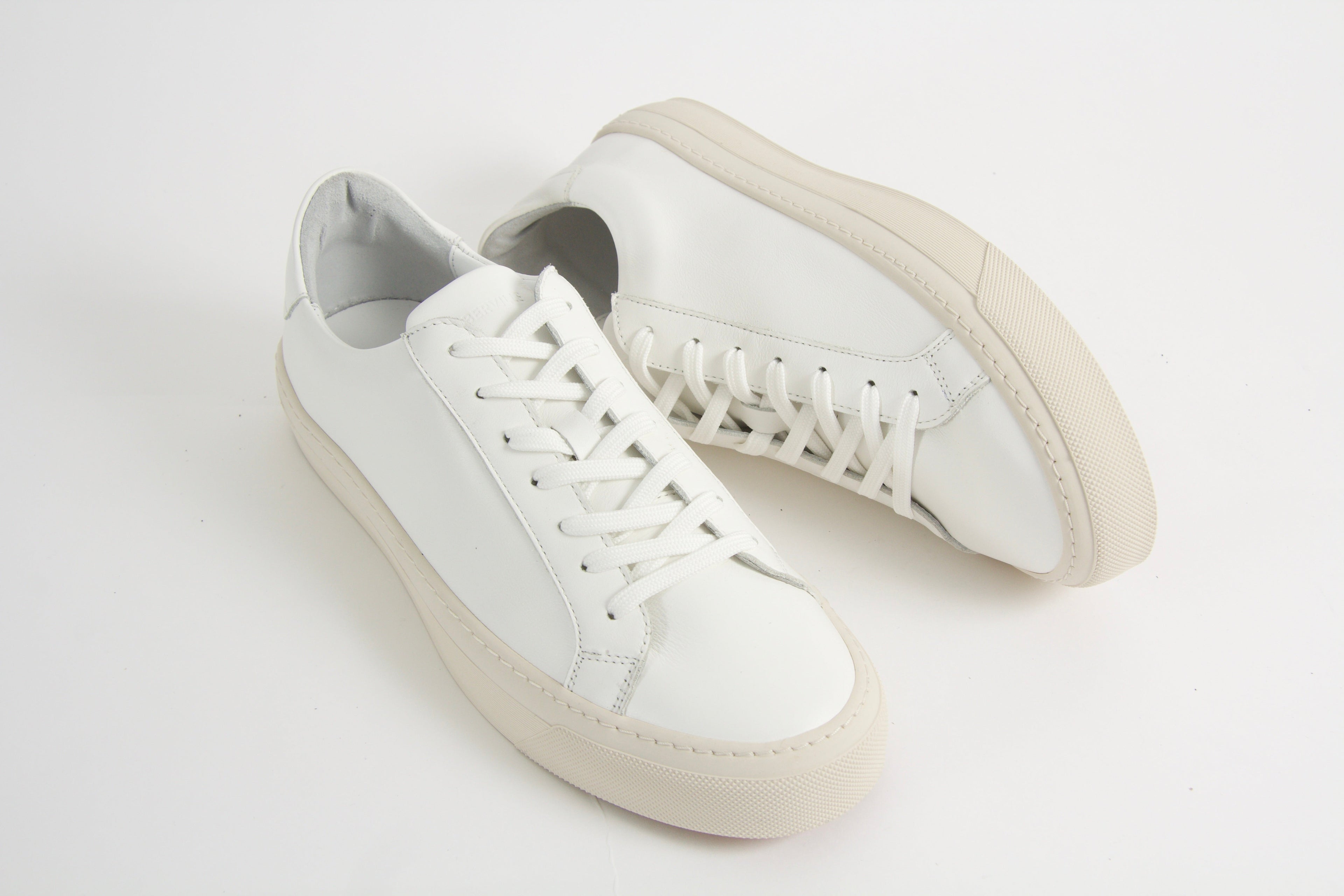 Sneakers för herr i vitt