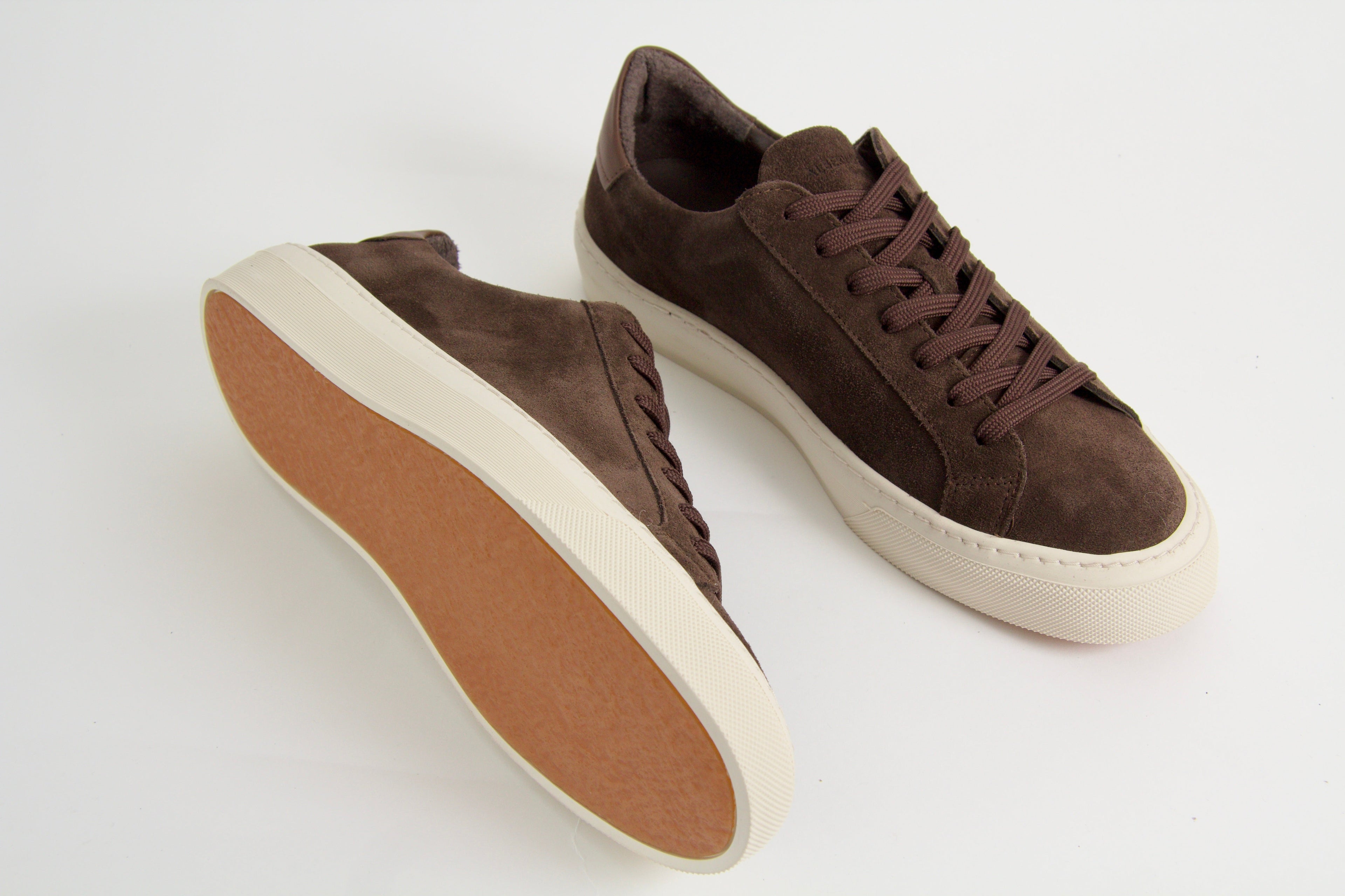 Sneakers för herr i mörkbrunt mocka