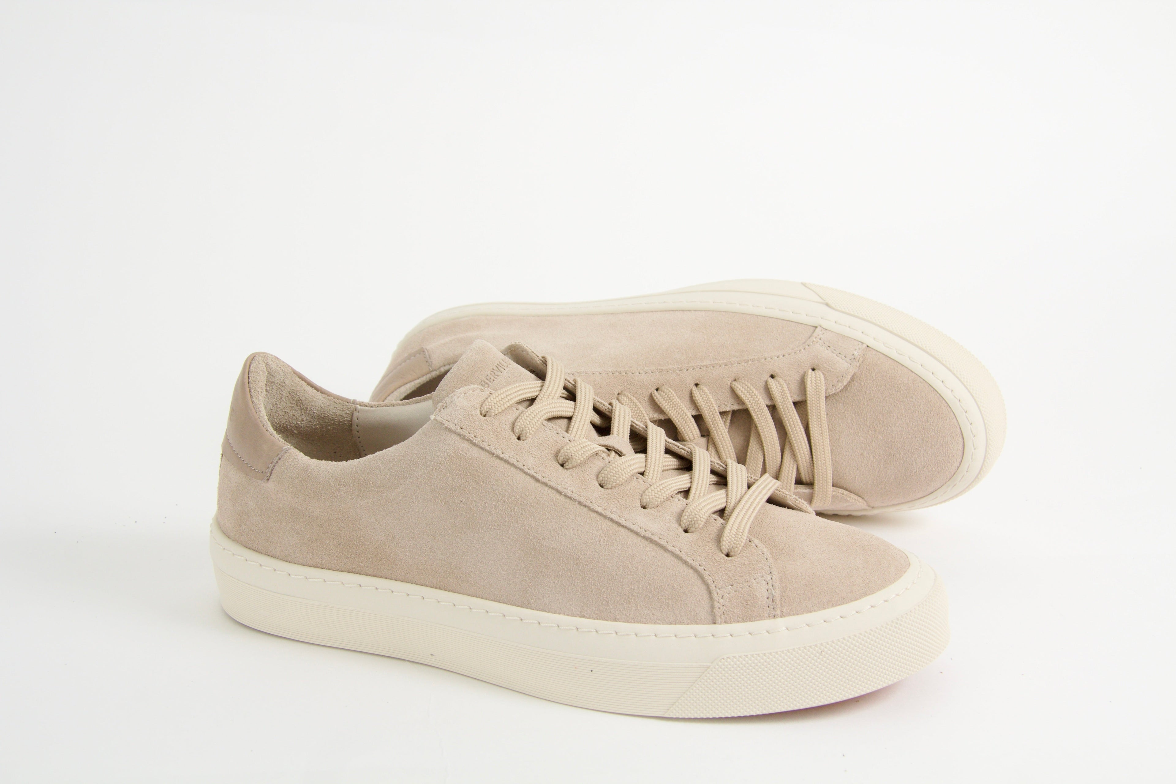 Sneakers för herr i sandfärgat mocka