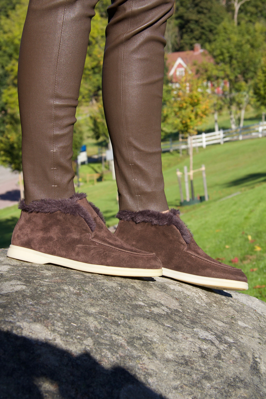 Wiveca mörkbruna pälsstövlar